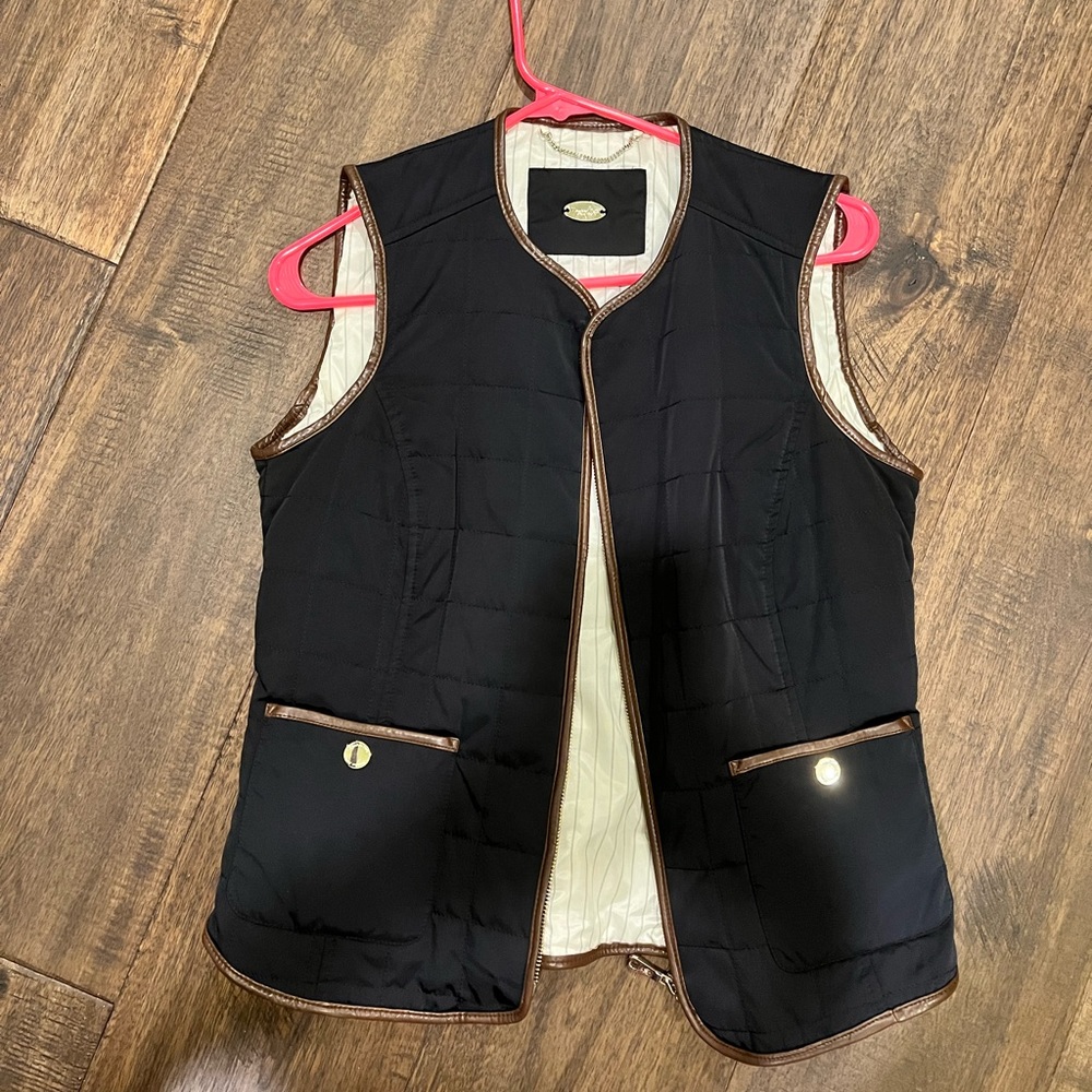 Navy Massimo Dutti Vest- Perfect for Fall